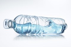 121003_128b_WaterandPetBottleShapeGlass